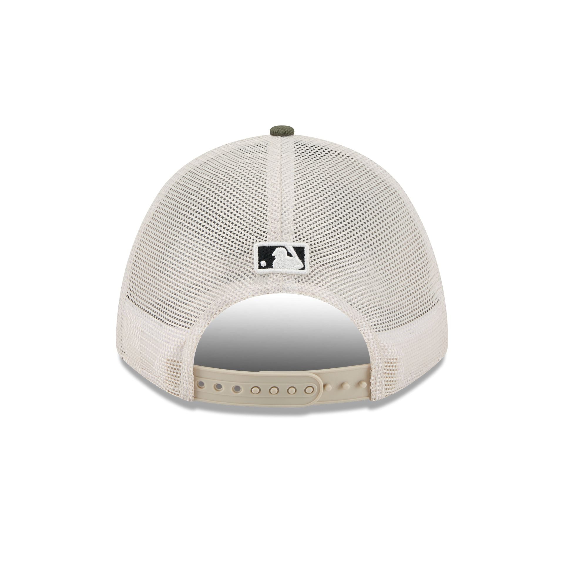 Chicago White Sox Armed Forces Day 2025 9FORTY M-Crown A-Frame Trucker Hat