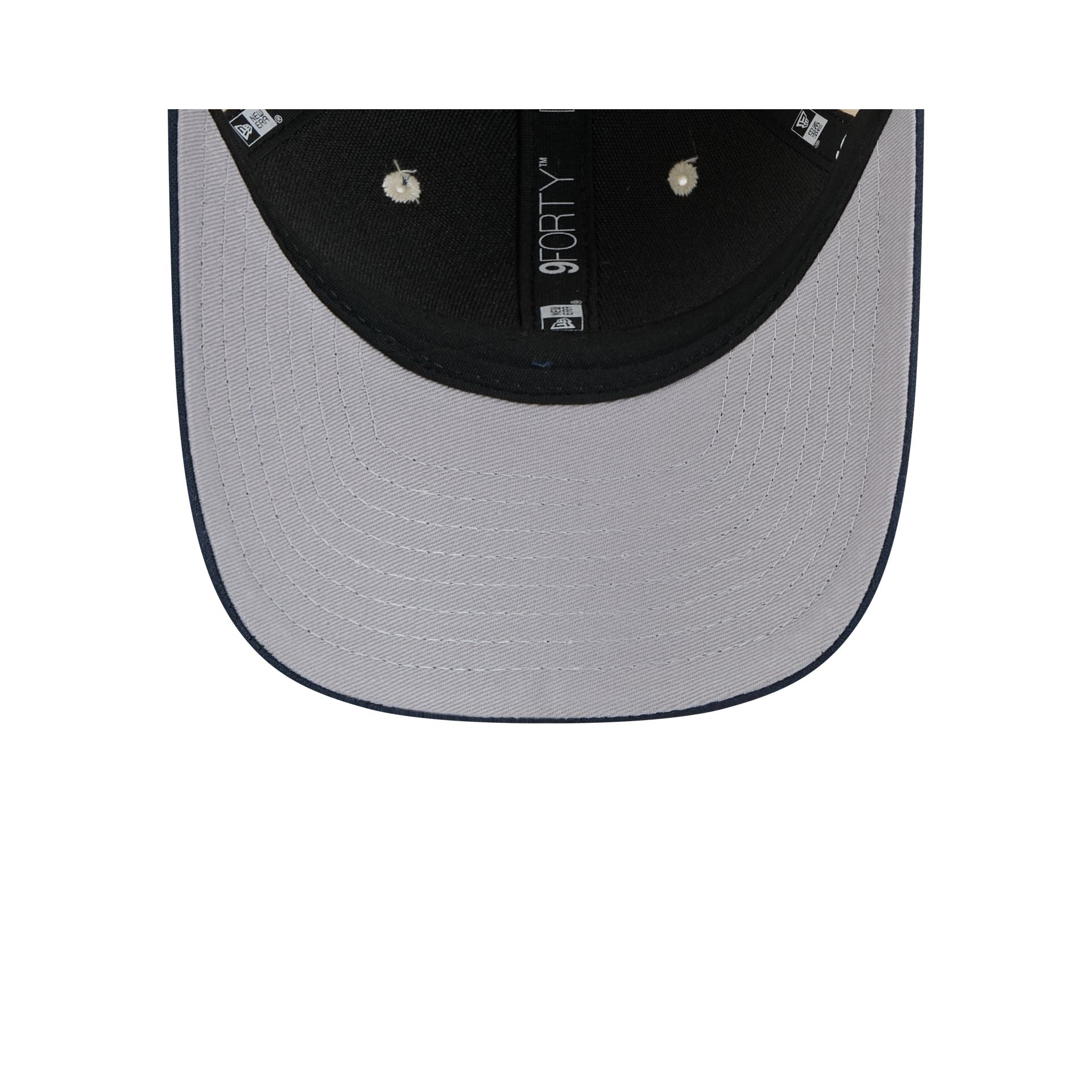 Boston Red Sox Linen 9FORTY M-Crown Snapback Hat